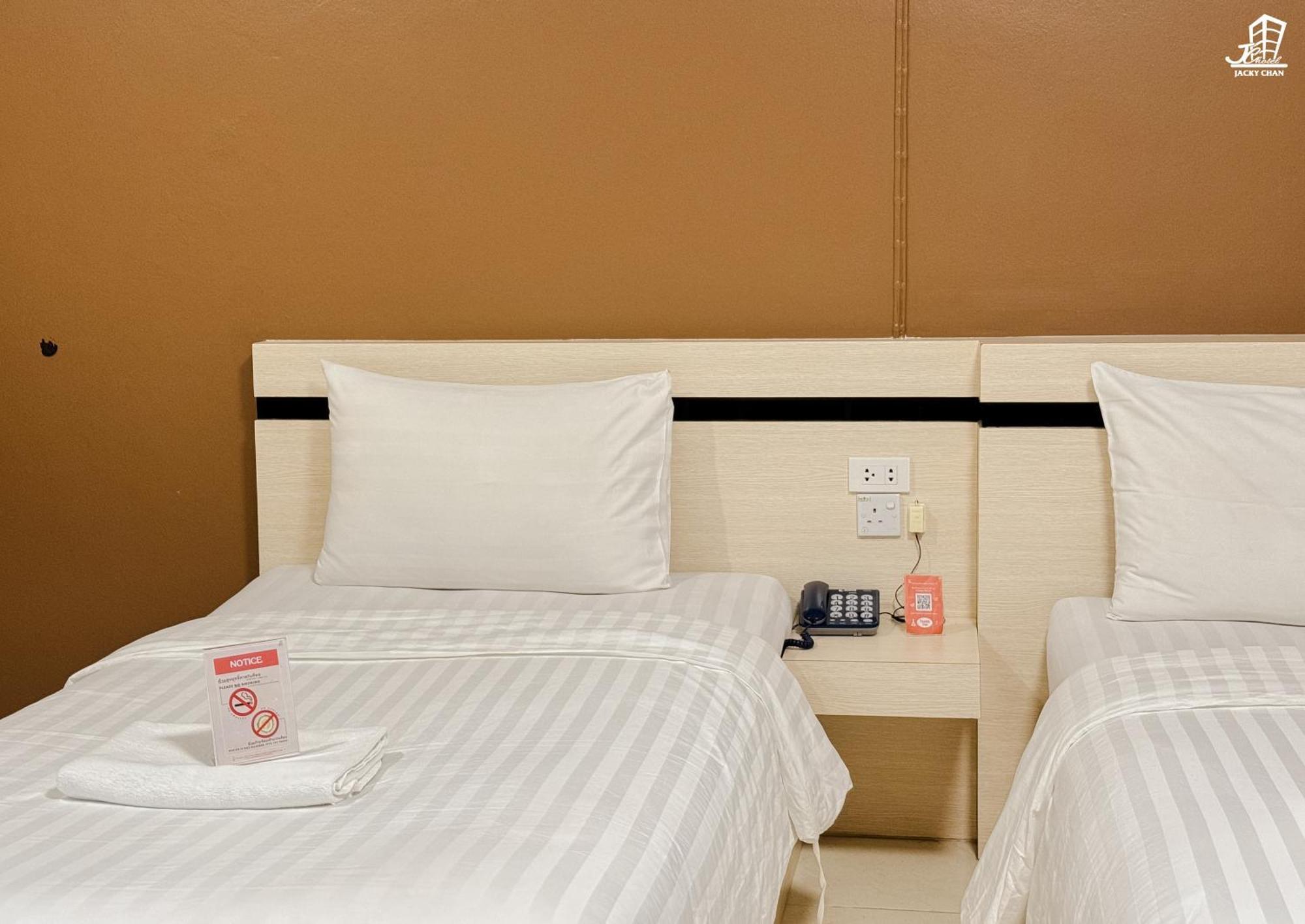 Jacky Chan Hotel Betong Extérieur photo